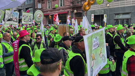 Demonstration des dbb beamtenbund und tarifunion am 10.03.2025 in Berlin